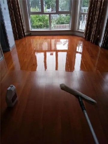 地板打蜡